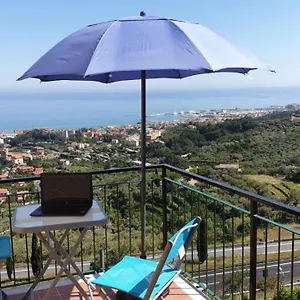 Nocleg ze śniadaniem Tra Cielo E Mare, Pietra Ligure